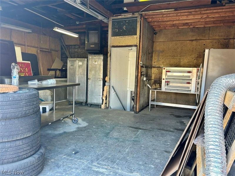 669 E 185th Street E, Euclid, OH 44119 Photo 26