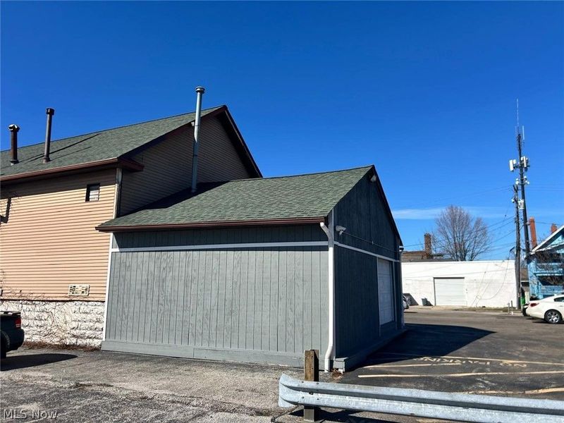 669 E 185th Street E, Euclid, OH 44119 Photo 33