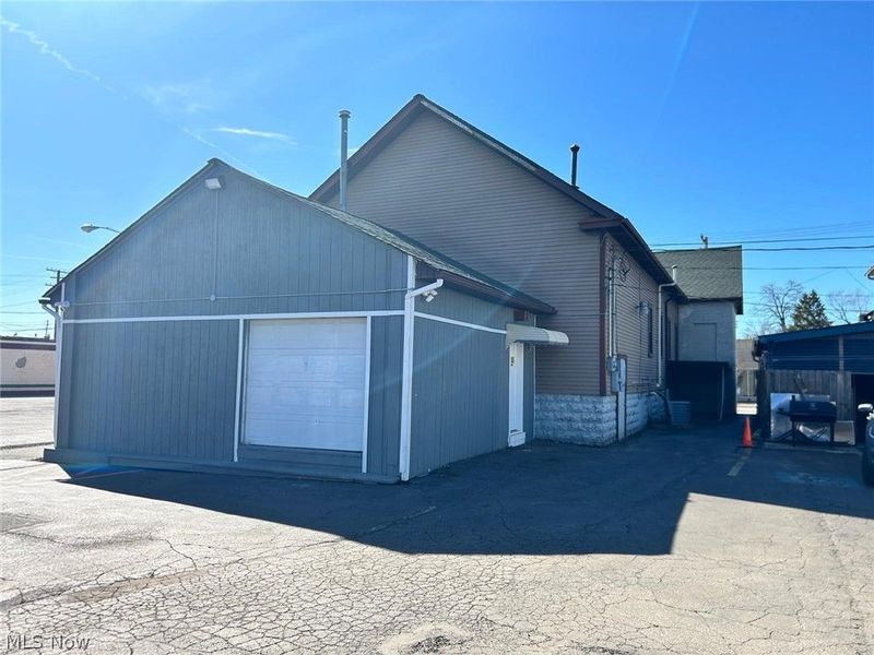 669 E 185th Street E, Euclid, OH 44119 Photo 34