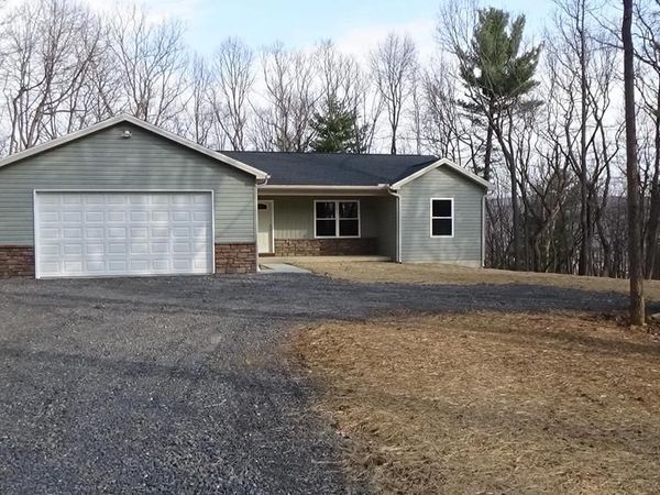 746 HILLTOP RD, MILLERSTOWN, PA 17062