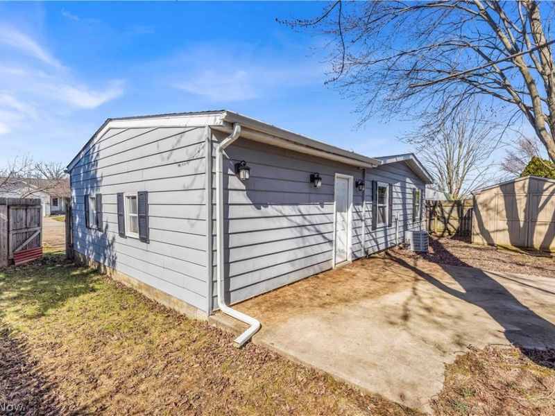 479 Stallion Court , Lagrange, OH 44050 Photo 4