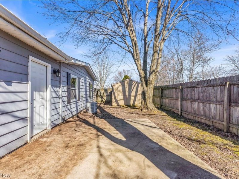 479 Stallion Court , Lagrange, OH 44050 Photo 5