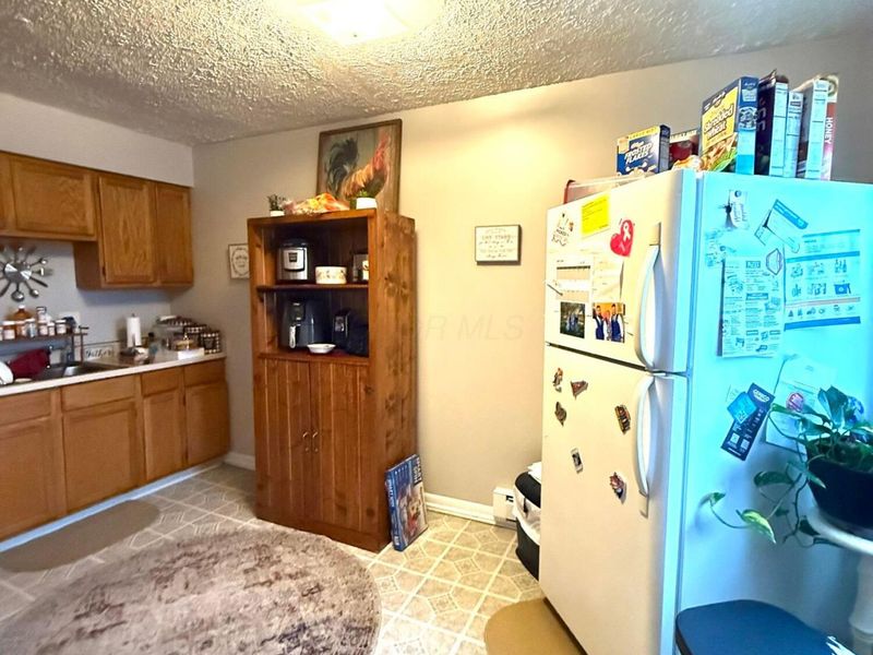 330 332 Mary Place, Ashville, OH 43103 Photo 14