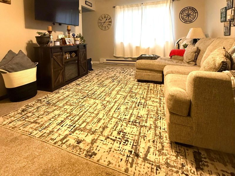 330 332 Mary Place, Ashville, OH 43103 Photo 9