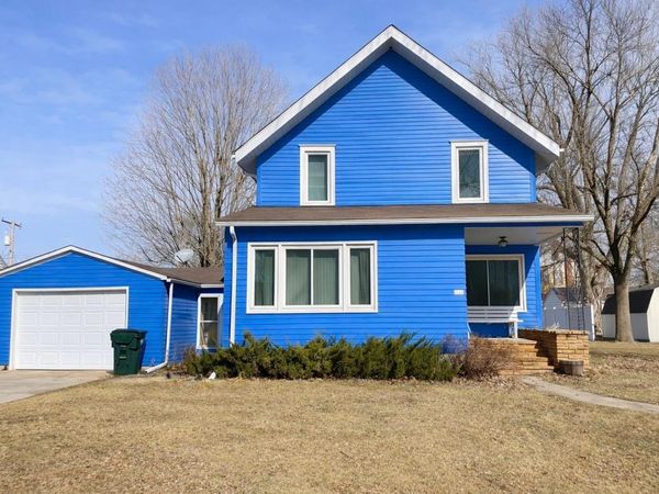 404 6th Avenue W, Lamberton, MN 56152