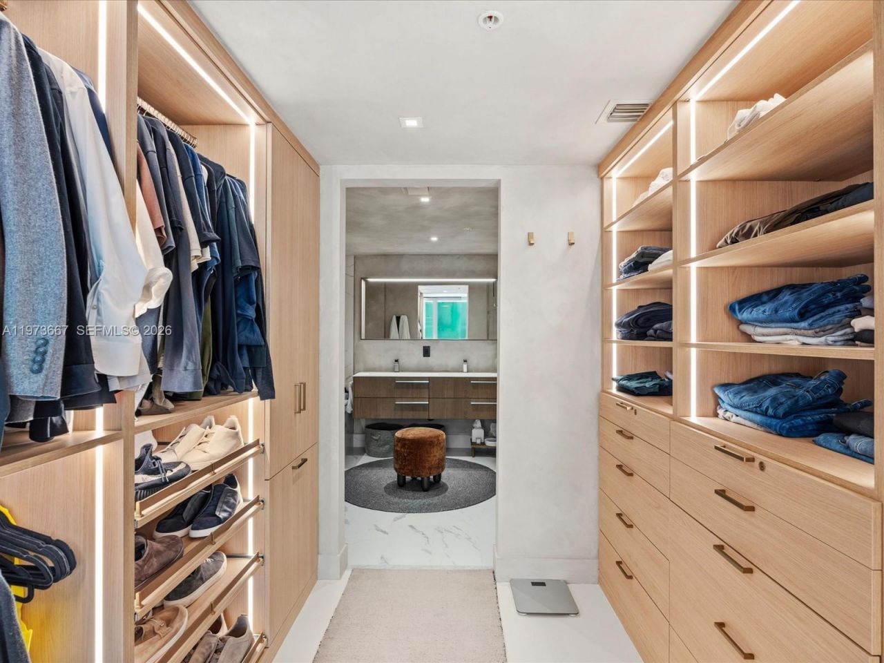 9521 E Bay Harbor Dr , Unit 705, Bay Harbor Islands, FL 33154 Photo