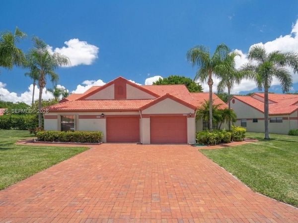 7604 Lexington Club Blvd, Unit B, Delray Beach, FL 33446