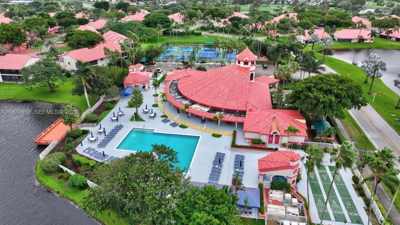 7604 Lexington Club Blvd, Unit B, Delray Beach, FL 33446 Photo