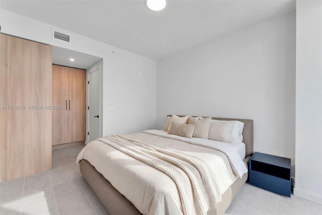 121 NE 5th St , Unit 3112, Miami, FL 33132 Photo