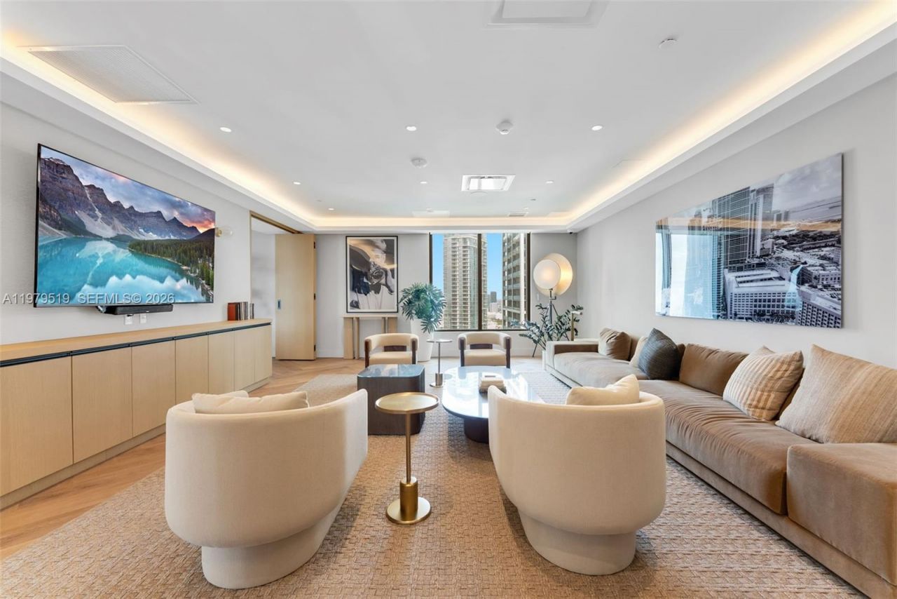 121 NE 5th St , Unit 3112, Miami, FL 33132 Photo