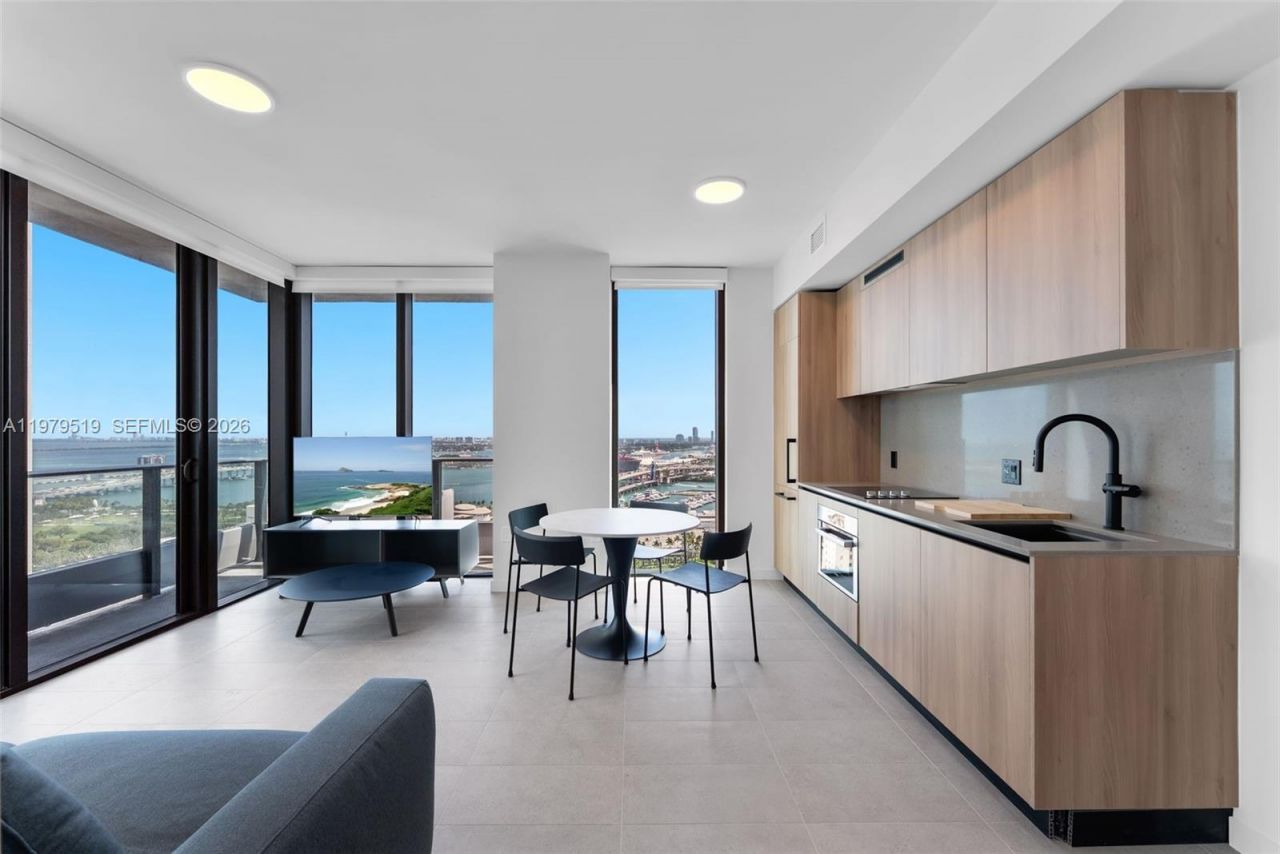 121 NE 5th St , Unit 3112, Miami, FL 33132 Photo