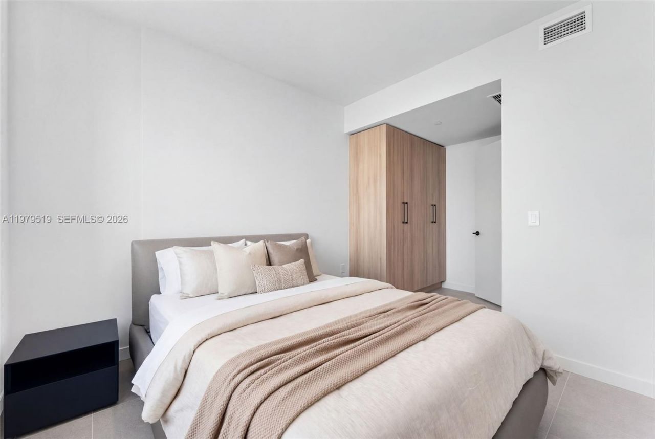 121 NE 5th St , Unit 3112, Miami, FL 33132 Photo