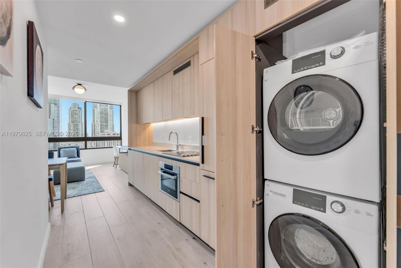 225 N Miami Ave , Unit 3201, Miami, FL 33132 Photo