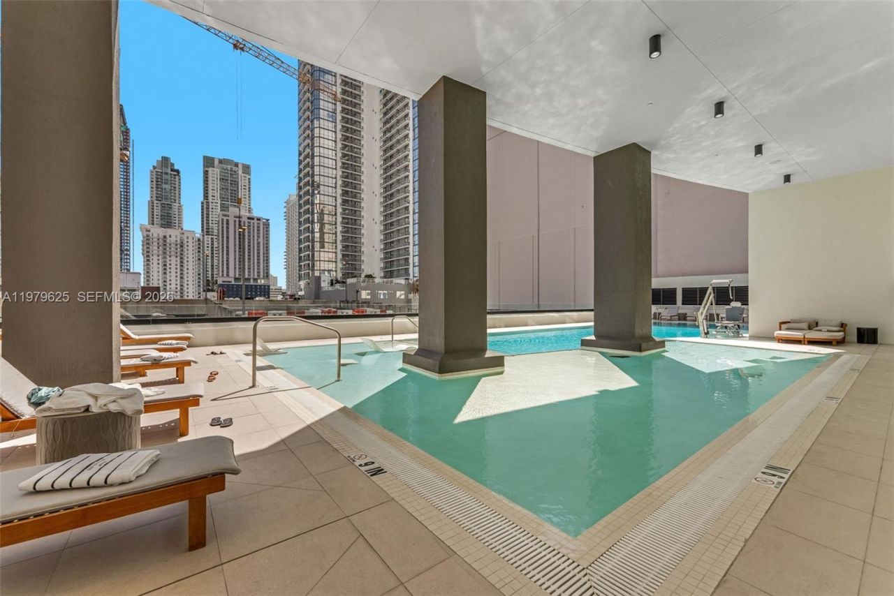 225 N Miami Ave , Unit 3201, Miami, FL 33132 Photo