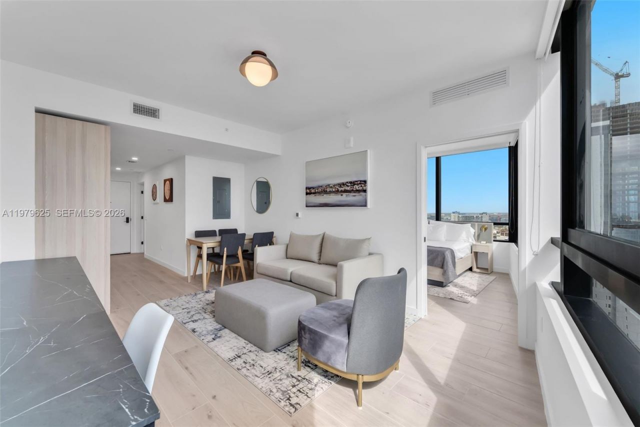 225 N Miami Ave , Unit 3201, Miami, FL 33132 Photo