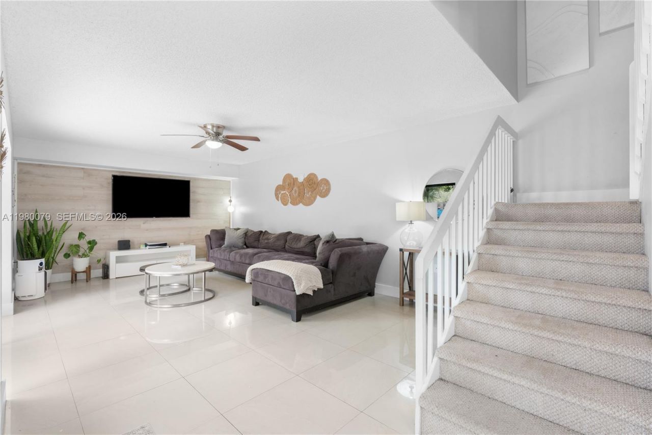 534 Green Springs Pl , West Palm Beach, FL 33409 Photo