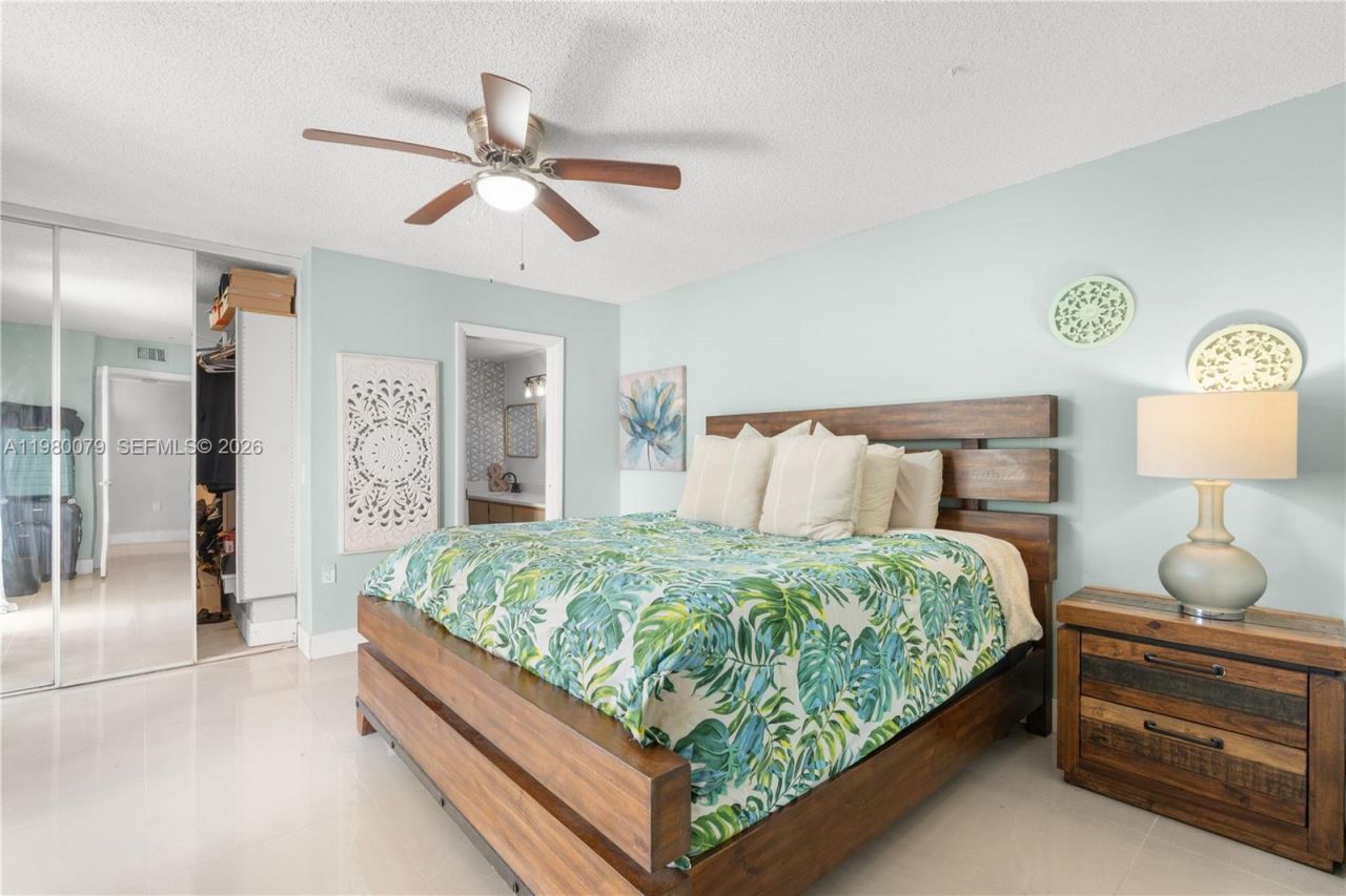 534 Green Springs Pl , West Palm Beach, FL 33409 Photo