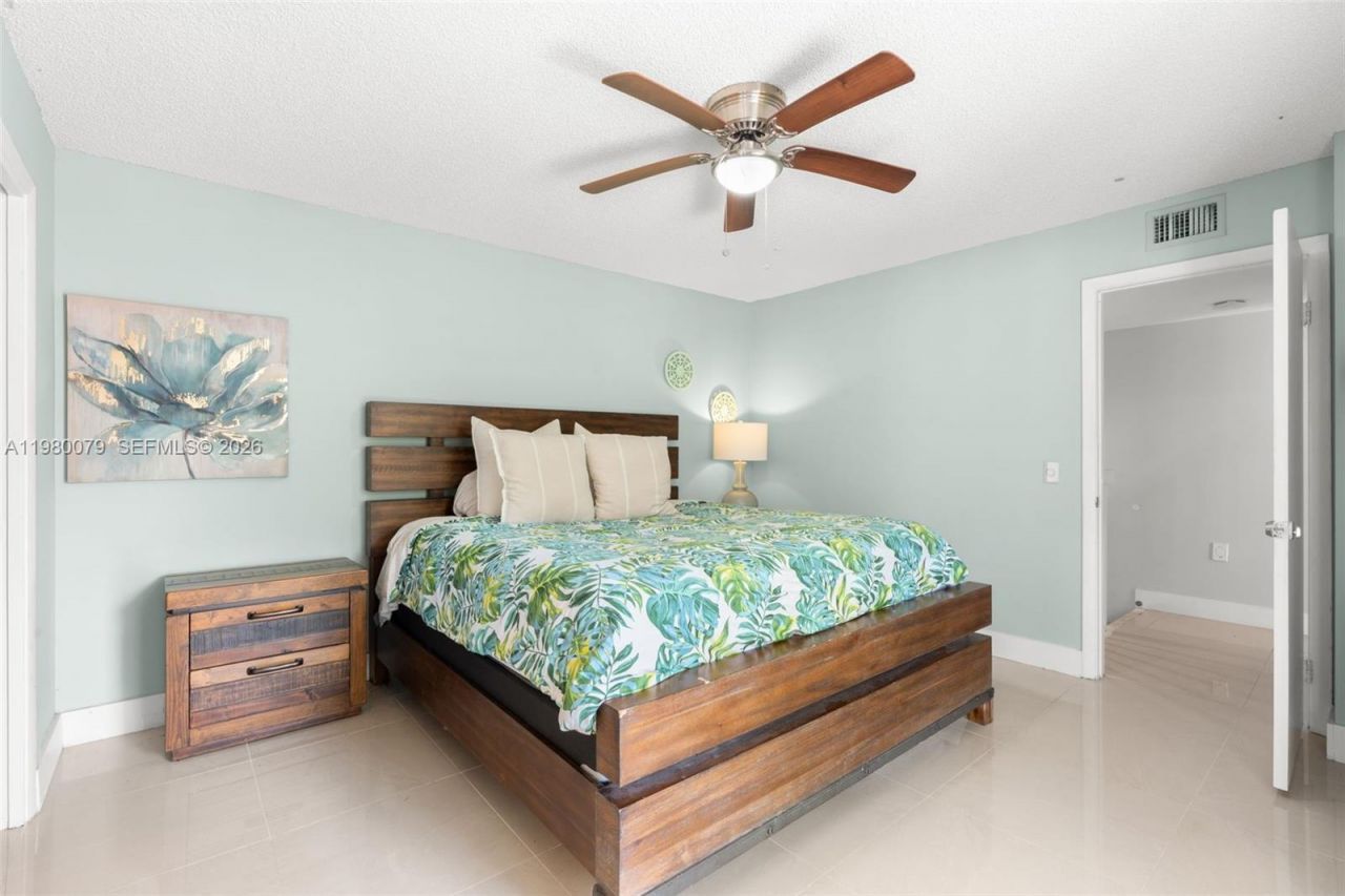 534 Green Springs Pl , West Palm Beach, FL 33409 Photo