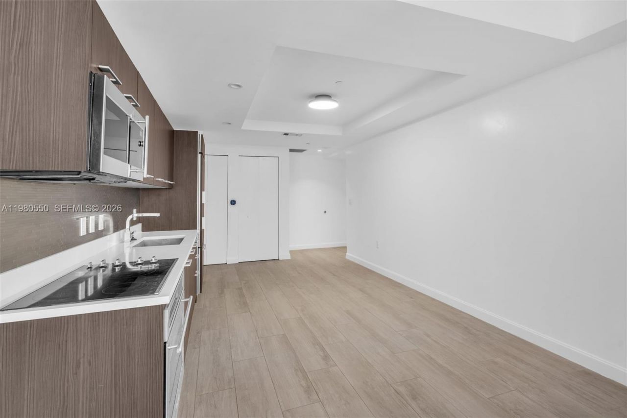 55 SW 9th St, Unit 1109, Miami, FL 33130 Photo