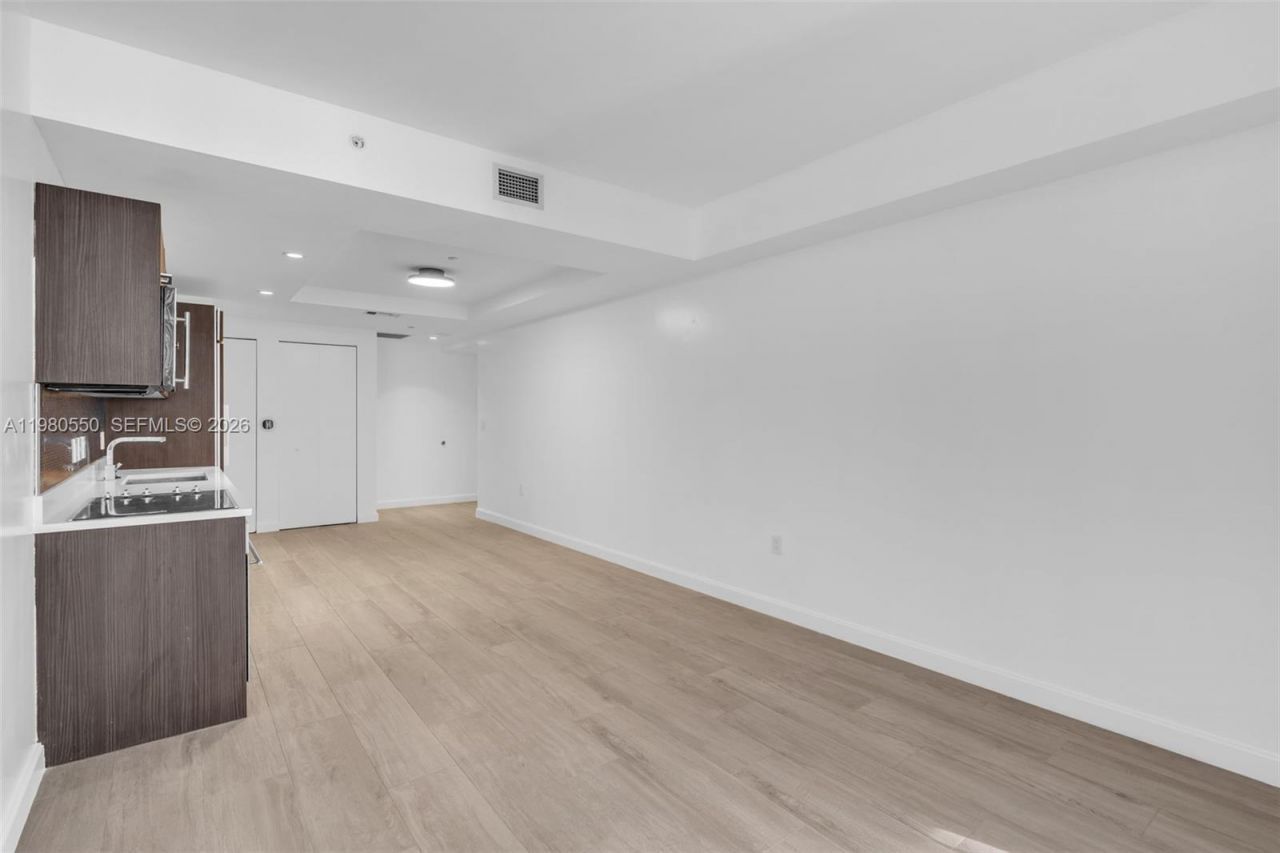 55 SW 9th St, Unit 1109, Miami, FL 33130 Photo