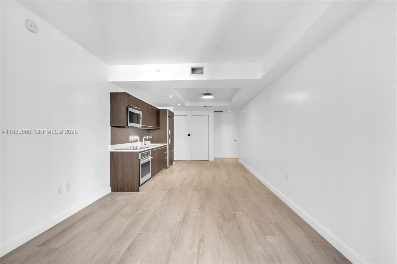 55 SW 9th St, Unit 1109, Miami, FL 33130 Photo