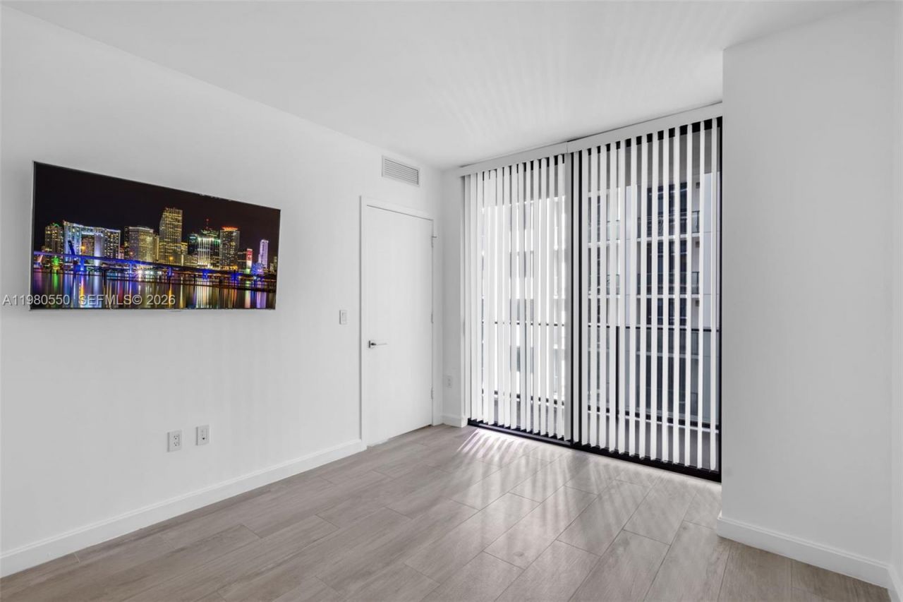 55 SW 9th St, Unit 1109, Miami, FL 33130 Photo