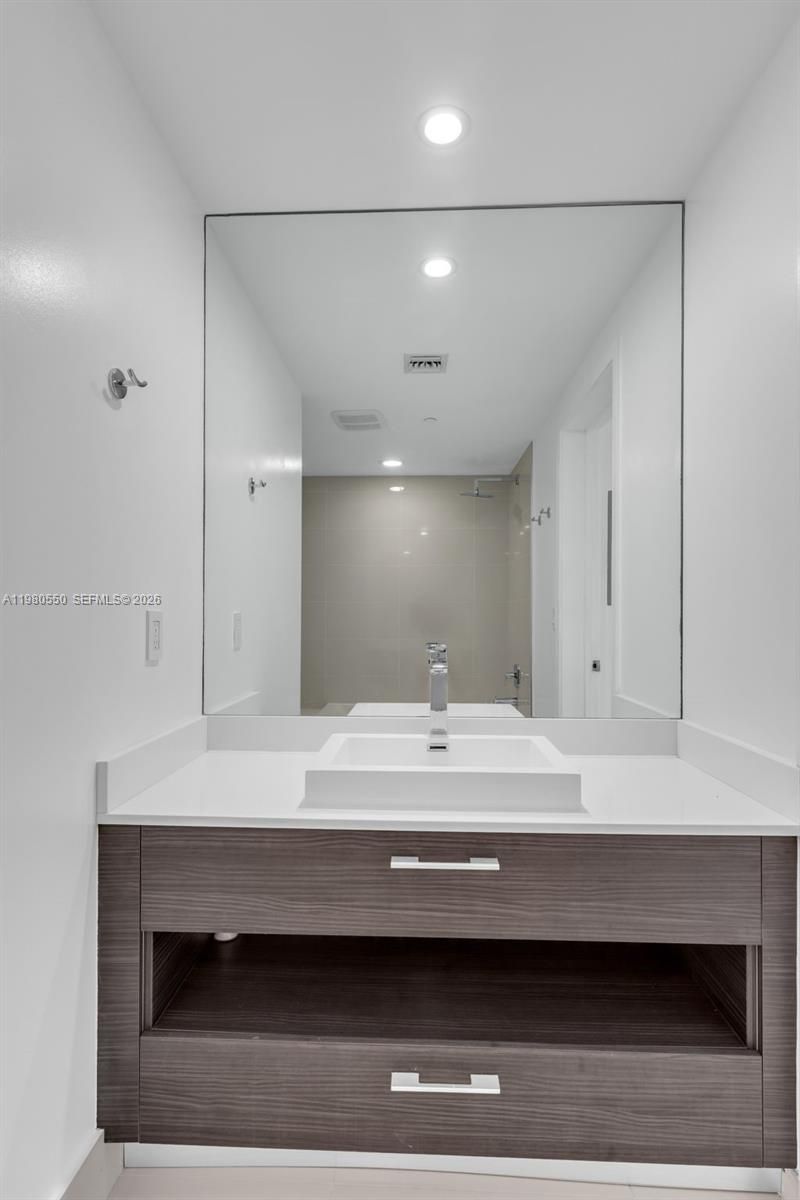 55 SW 9th St, Unit 1109, Miami, FL 33130 Photo