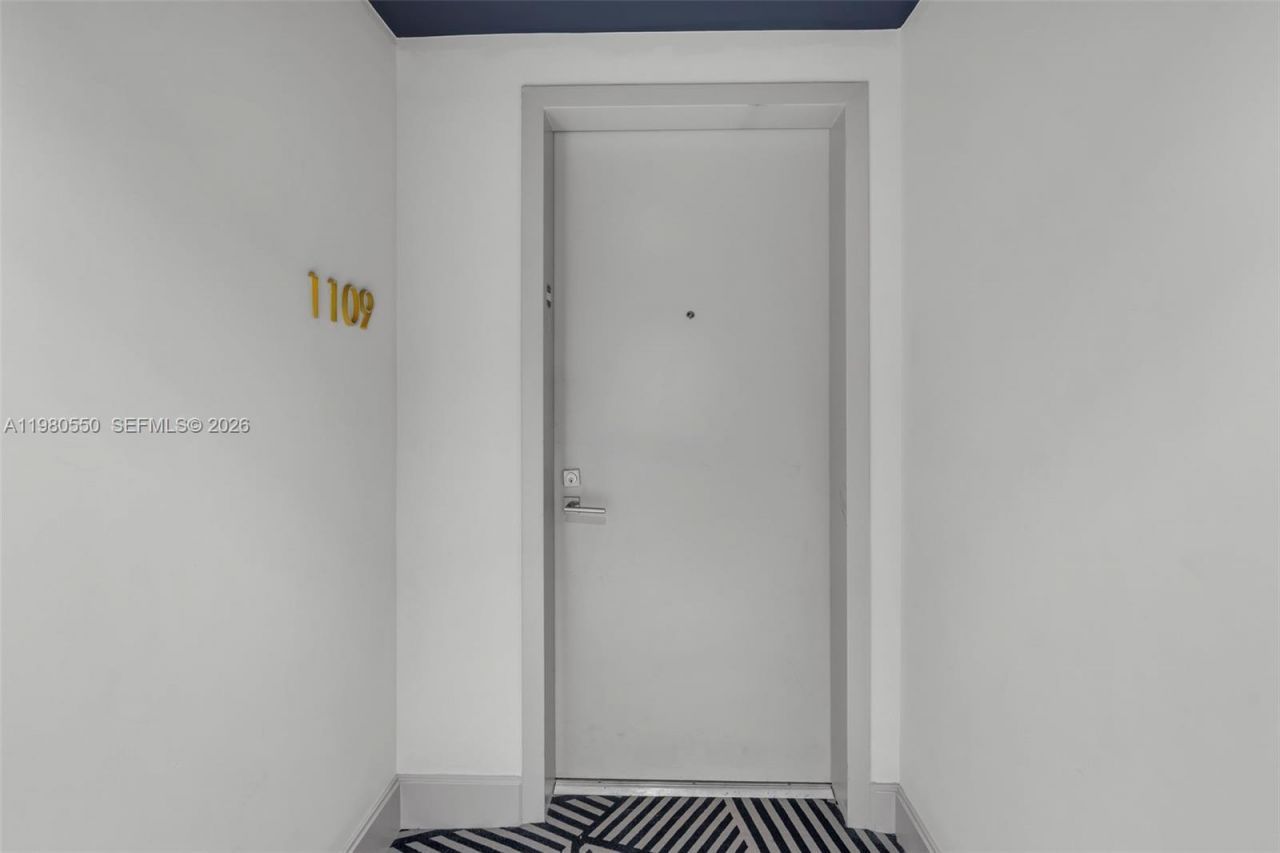55 SW 9th St, Unit 1109, Miami, FL 33130 Photo