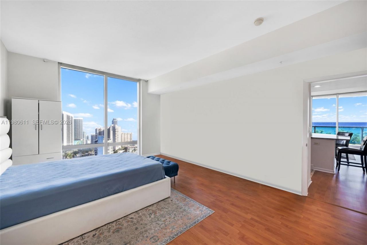 1945 S Ocean Dr , Unit 714, Hallandale Beach, FL 33009 Photo