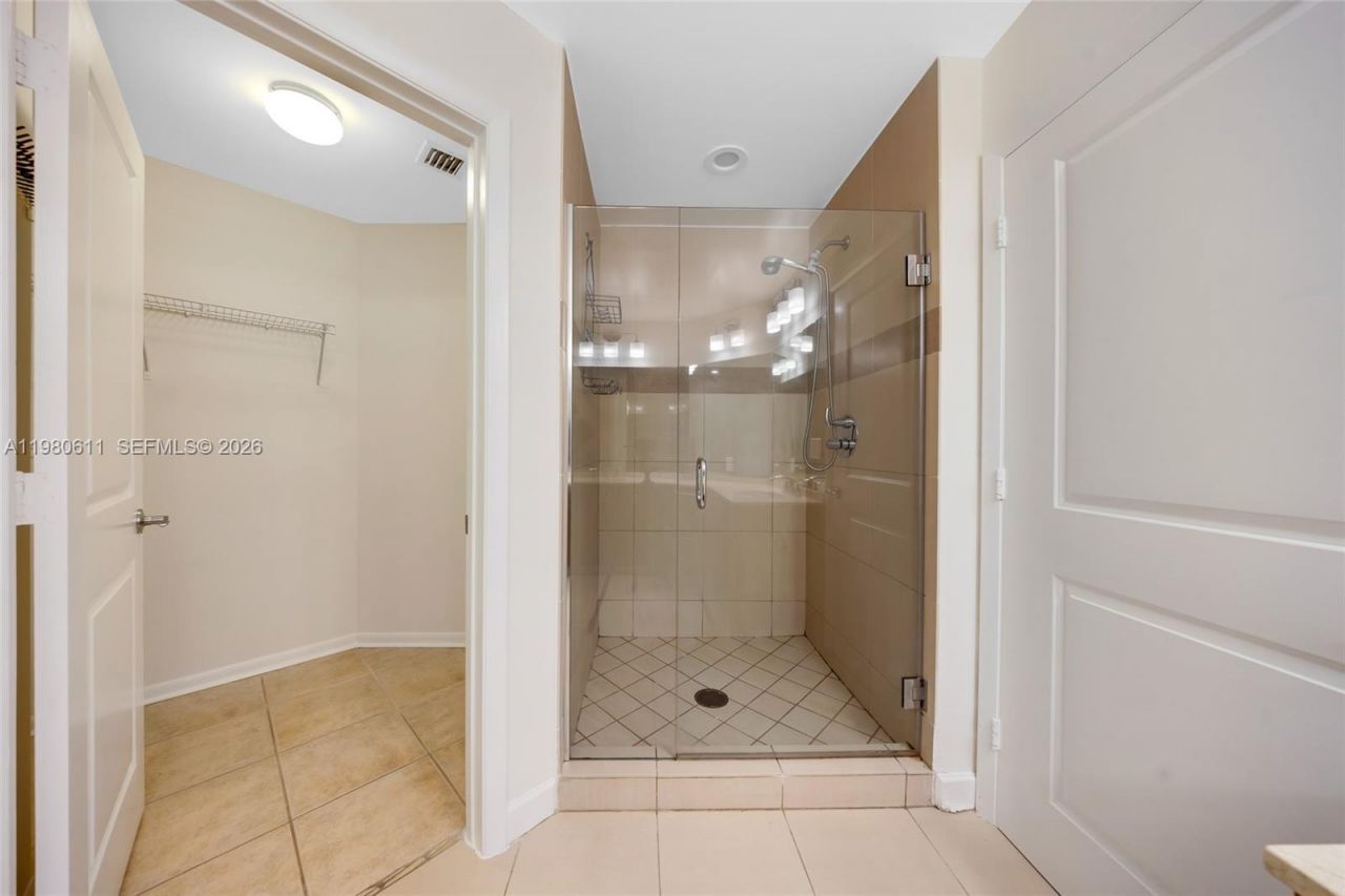 1945 S Ocean Dr , Unit 714, Hallandale Beach, FL 33009 Photo