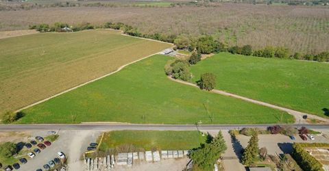 12521 Locke Rd, Lockeford, CA 95237 Photo