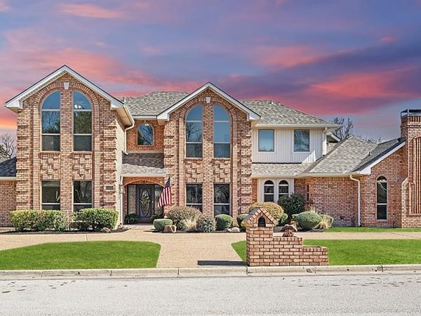 3335 Shellbrook Court , Arlington, TX 76016