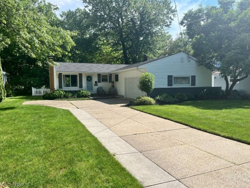 27015 Kennedy Ridge Extension, North Olmsted, OH 44070 Photo 1