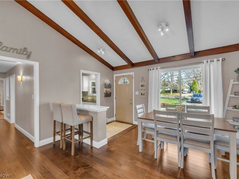 27015 Kennedy Ridge Extension, North Olmsted, OH 44070 Photo 3