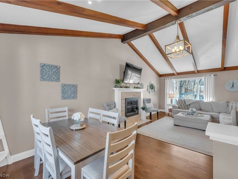 27015 Kennedy Ridge Extension, North Olmsted, OH 44070 Photo 4