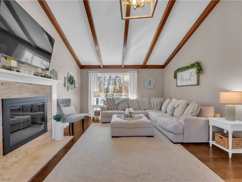 27015 Kennedy Ridge Extension, North Olmsted, OH 44070 Photo 5