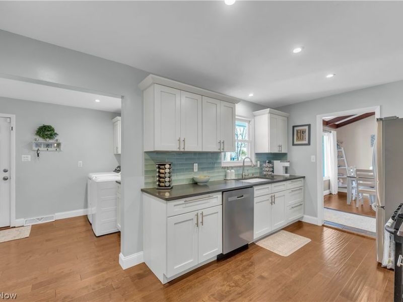 27015 Kennedy Ridge Extension, North Olmsted, OH 44070 Photo 9