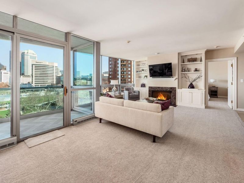 1 Miranova Place, Unit 730, Columbus, OH 43215 Photo 21