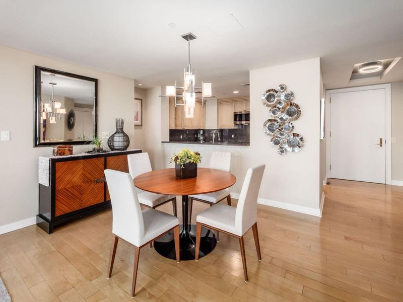 1 Miranova Place, Unit 730, Columbus, OH 43215 Photo 8