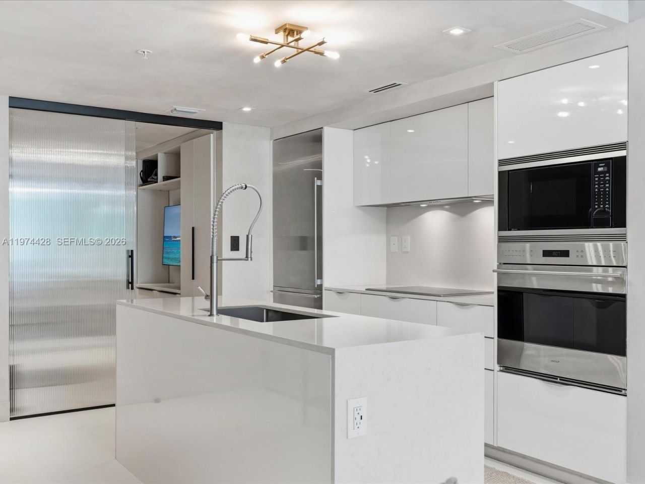 9521 E Bay Harbor Dr , Unit 705, Bay Harbor Islands, FL 33154 Photo