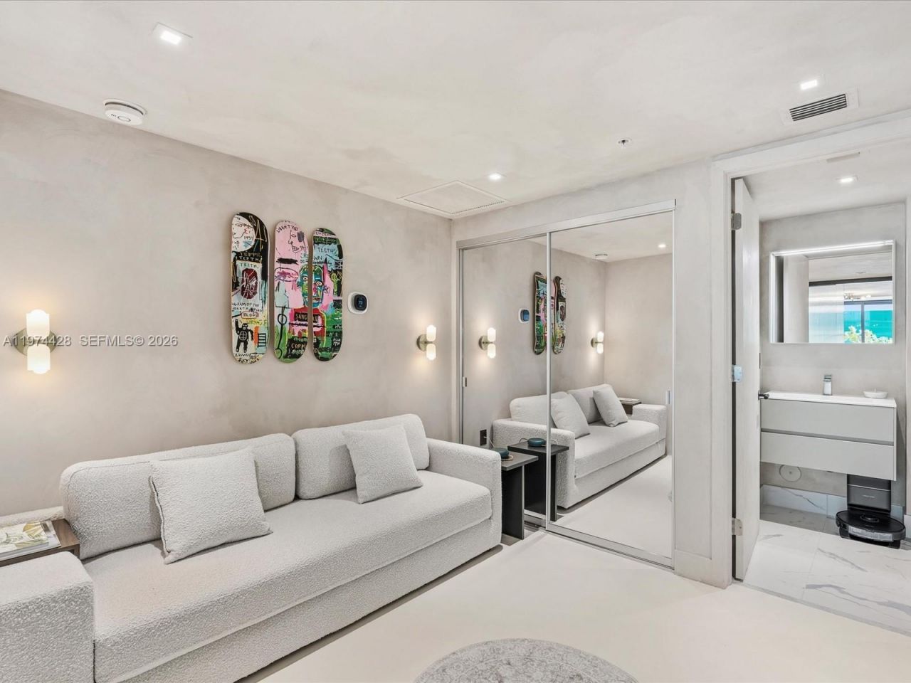 9521 E Bay Harbor Dr , Unit 705, Bay Harbor Islands, FL 33154 Photo