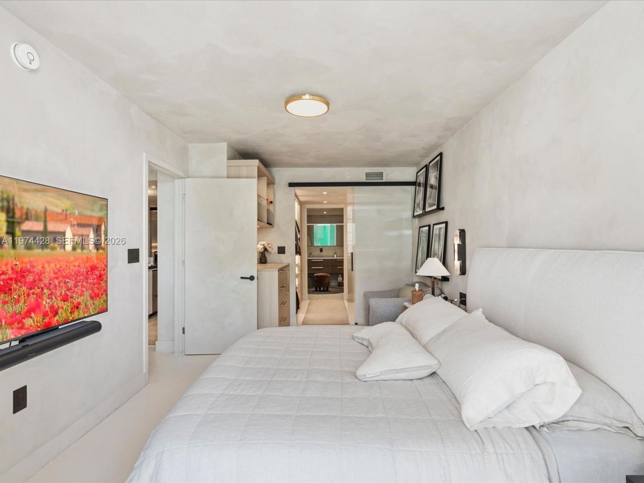 9521 E Bay Harbor Dr , Unit 705, Bay Harbor Islands, FL 33154 Photo