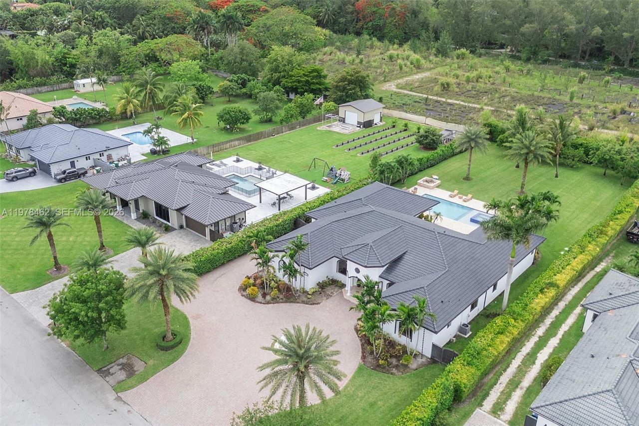 20120 SW 133rd Ave , Miami, FL 33177 Photo