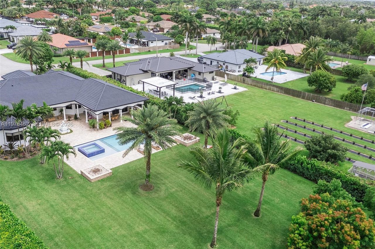 20120 SW 133rd Ave , Miami, FL 33177 Photo