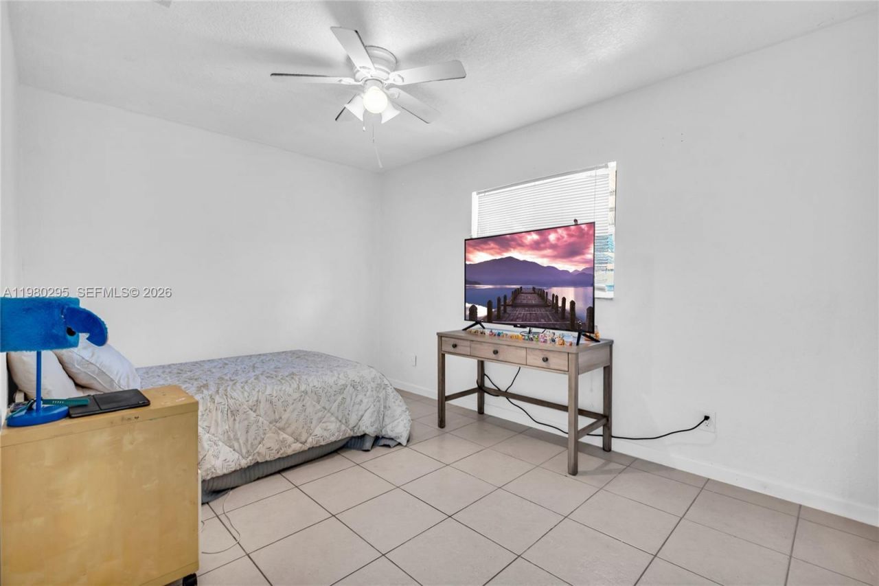 8209 NW 91st Ave , Tamarac, FL 33321 Photo