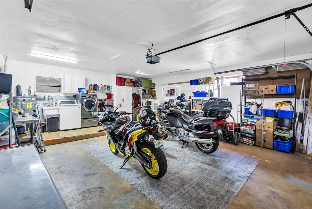 8209 NW 91st Ave , Tamarac, FL 33321 Photo