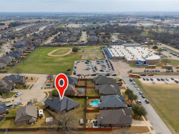 108 Lauren Court, Joshua, TX 76058