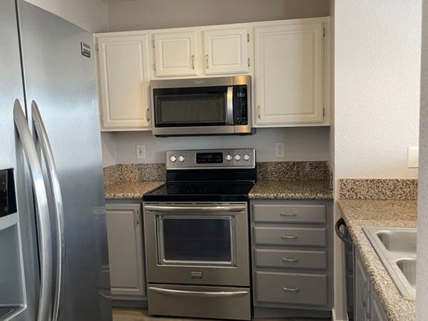 5055 W Hacienda Avenue, Unit 1033, Las Vegas, NV 89118