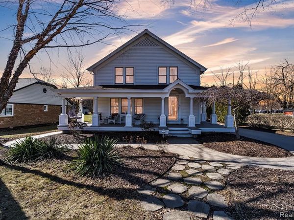 21109 Gill Road, Farmington, MI 48335