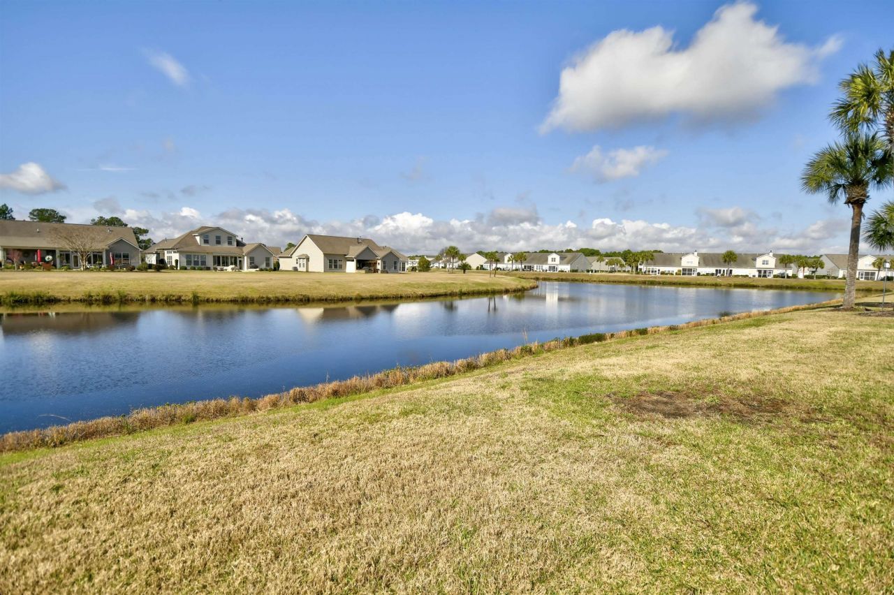 284 Viareggio Rd. Photo 33